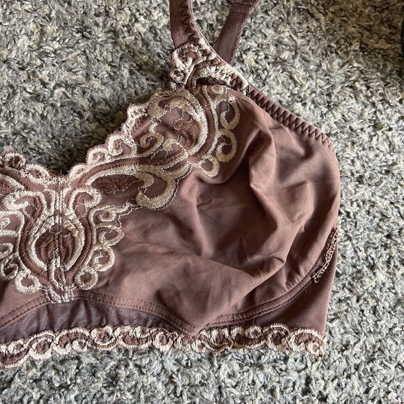 Curvation Brown Wireless Unlined Bra Size 38D - Picture 2 of 5